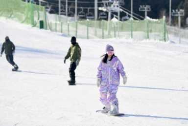 南山滑雪场（南山滑雪场官网）