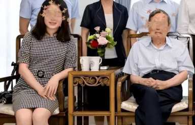 杨振宁100岁生日，遗嘱曝光：相守18年，46岁的翁帆图什么？