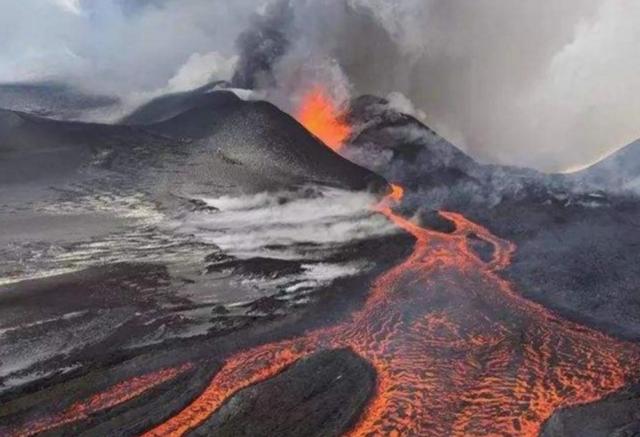 黄石公园火山（黄石公园火山爆发后果）