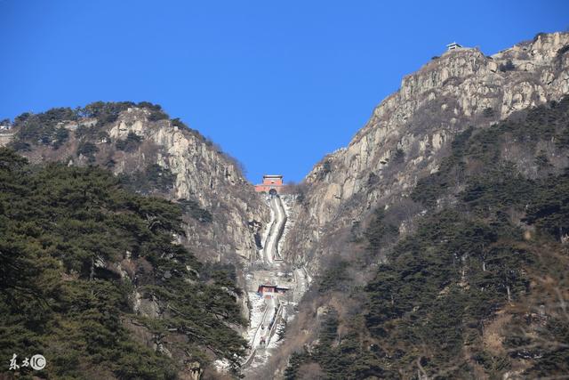 东岳是什么山（五岳名山中的东岳是什么山）